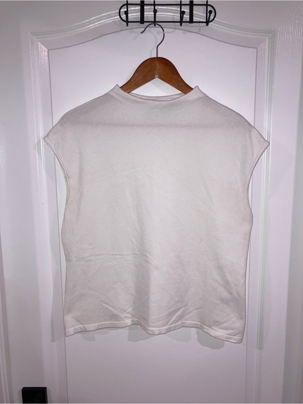 Vila Milano White Mock Neck Sleeveless Top- size L